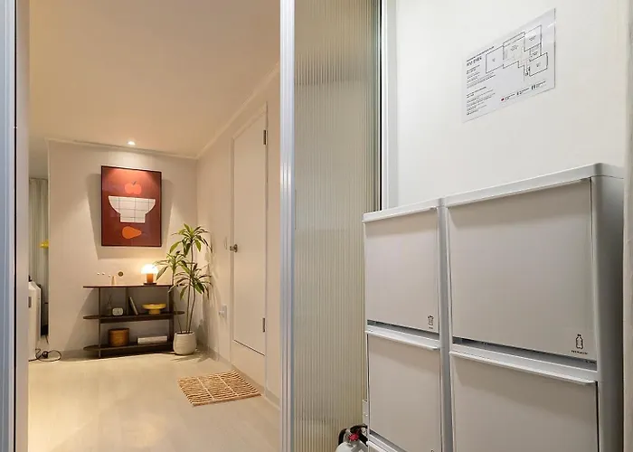 Open Special Price L Guui Station 5 Minutes L 3 L 4 Beds L Up To 8 People L Netflix L Sungsoo, Jamsil, Gangnam 아파트 서울특별시
