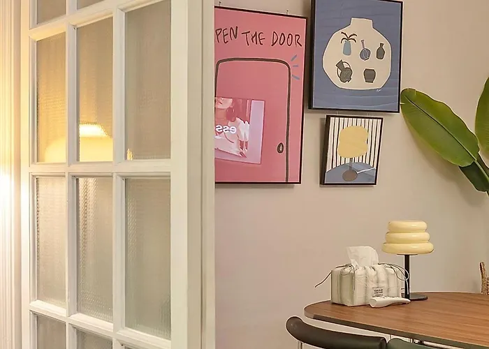 Open Special Price L Guui Station 5 Minutes L 3 L 4 Beds L Up To 8 People L Netflix L Sungsoo, Jamsil, Gangnam *